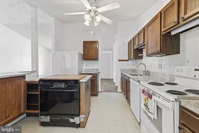 14 Tulip Tree Court, Baltimore, MD 21221 - Photo 7