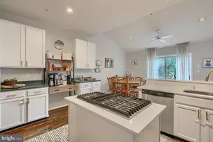 10843 Will Painter Dr, Owings Mills, MD 21117 - Photo 15