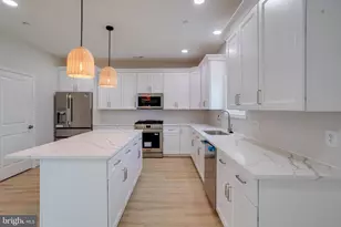 7547 Battle Grove Cir, Dundalk, MD 21222 - Photo 17