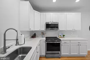 220 Persimmon Cir, Reisterstown, MD 21136 - Photo 11