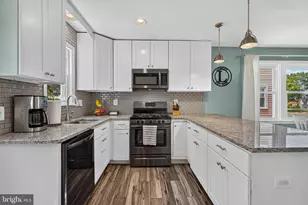 3035 Parktowne Rd, Parkville, MD 21234 - Photo 9