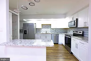 1 Stonehenge Cir, Baltimore, MD 21208 - Photo 15