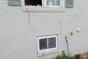 2207 Hammonds Ferry Rd, Baltimore, MD 21227 - Photo 17