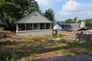 2207 Hammonds Ferry Rd, Baltimore, MD 21227 - Photo 3