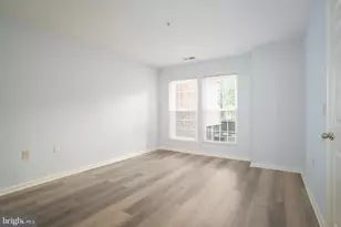 4401 Silverbrook Ln, Owings Mills, MD 21117 - Photo 7