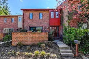 6103 Buckingham Manor Dr, Baltimore, MD 21210 - Photo 1