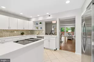 6103 Buckingham Manor Dr, Baltimore, MD 21210 - Photo 13