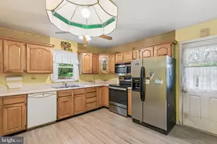 5 Kirkhill Ct, Baltimore, MD 21228 - Photo 9