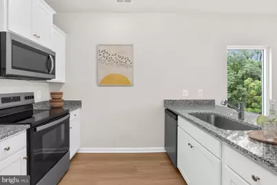 8101 Bartholomew Court, Baltimore, MD 21206 - Photo 11