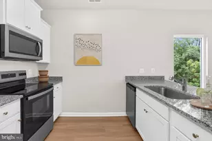 8101 Bartholomew Ct, Baltimore, MD 21206 - Photo 11