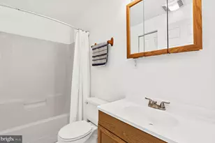 16 Propeller Dr, Baltimore, MD 21220 - Photo 11