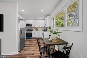 2002 Summit Ave, Baltimore, MD 21207 - Photo 11