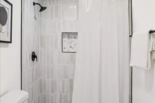 2002 Summit Ave, Baltimore, MD 21207 - Photo 21