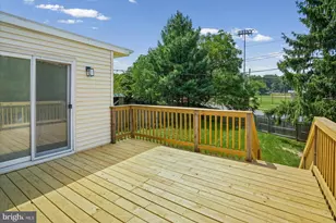 2002 Summit Ave, Baltimore, MD 21207 - Photo 33