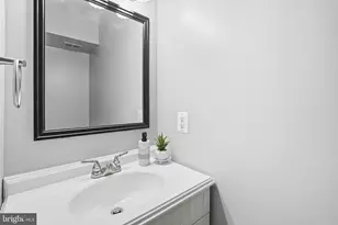8 London Perry Ct, Middle River, MD 21220 - Photo 11