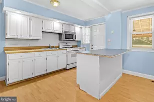 364 Leeanne Rd, Baltimore, MD 21221 - Photo 7