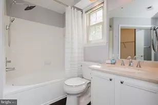 6830 Hayley Ridge Way, Baltimore, MD 21209 - Photo 23