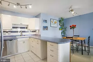 205 E Joppa Rd, Towson, MD 21286 - Photo 9