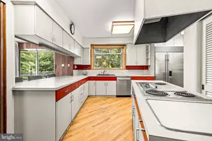 3310 Midfield Rd, Baltimore, MD 21208 - Photo 17