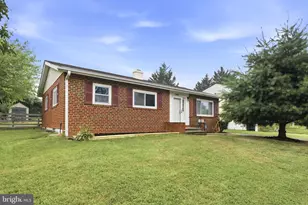1034 Lakemont Rd, Baltimore, MD 21228 - Photo 1