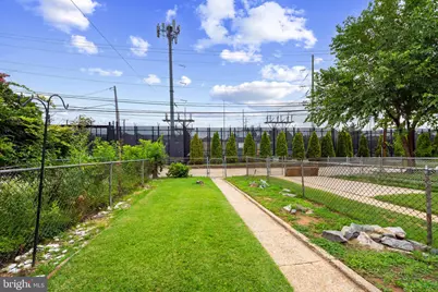 2207 Hawthorne Road, Baltimore, MD 21220 - Photo 33
