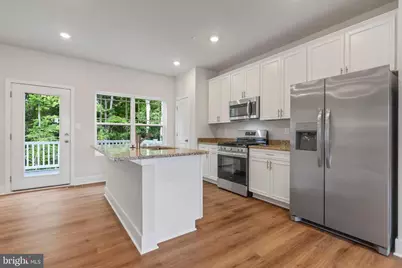 330 Sweetbay Rd, Essex, MD 21221 - Photo 9