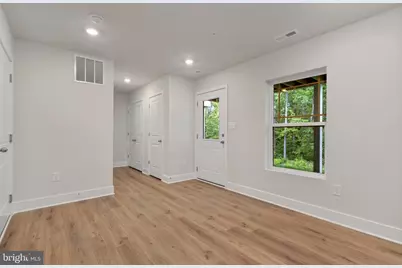 330 Sweetbay Rd, Essex, MD 21221 - Photo 33