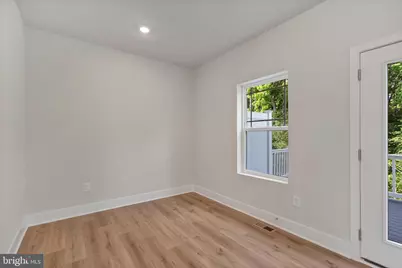 330 Sweetbay Rd, Essex, MD 21221 - Photo 15