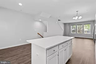 220 E Pennsylvania Ave, Towson, MD 21286 - Photo 9