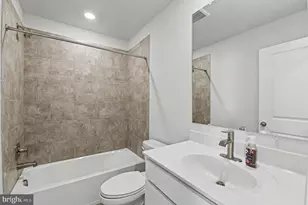 238 Waterstone Rd, Essex, MD 21221 - Photo 9