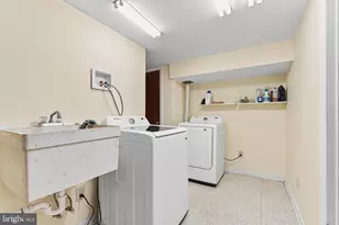 4 Alcan, Towson, MD 21286 - Photo 37