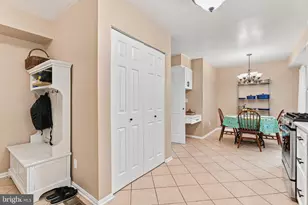 4 Alcan, Towson, MD 21286 - Photo 15
