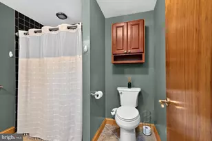 2858 Lodge Farm Rd, Baltimore, MD 21219 - Photo 17