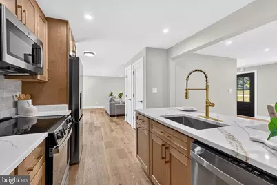 1127 Gypsy Lane W, Baltimore, MD 21286 - Photo 15