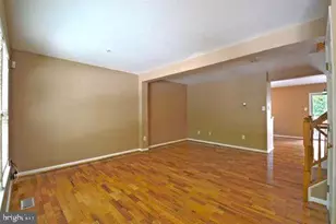 4982 Lockard Dr, Owings Mills, MD 21117 - Photo 11