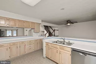 21 Willwood Ct, Baltimore, MD 21209 - Photo 13