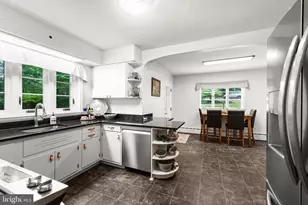 3114 Sunset Ln, Phoenix, MD 21131 - Photo 11