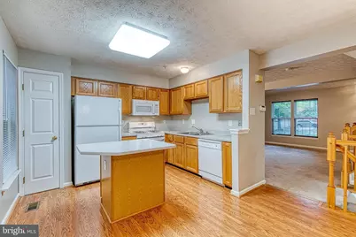 27 Silver Birch Court, Owings Mills, MD 21117 - Photo 7