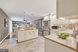 14210 Greencroft Ln, Cockeysville, MD 21030 - Photo 15