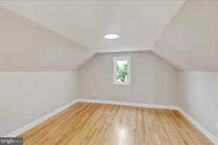 5601 Windsor Mill Rd, Baltimore, MD 21207 - Photo 9
