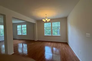 10215 Daventry Dr, Cockeysville, MD 21030 - Photo 9