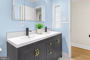 446 Doe Meadow Dr, Owings Mills, MD 21117 - Photo 21