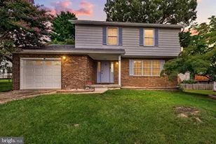 502 Theresa Ave, Essex, MD 21221 - Photo 1