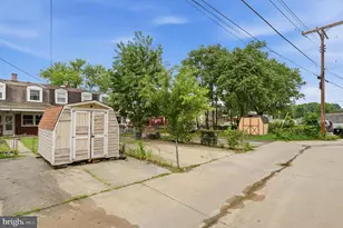 33 Bladen Rd, Baltimore, MD 21221 - Photo 29