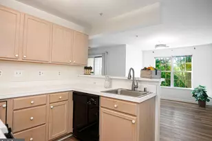 8809 Stoneridge Cir, Pikesville, MD 21208 - Photo 25