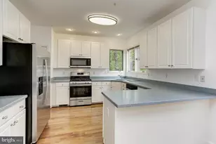 67 Taverngreen Ct, Baltimore, MD 21209 - Photo 15