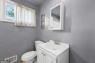 5608 Huntsmoor Rd, Baltimore, MD 21227 - Photo 27
