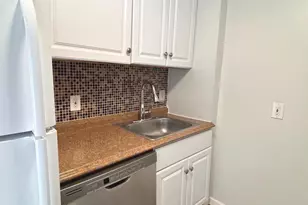 28 Allegheny Ave, Towson, MD 21204 - Photo 5
