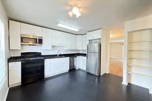 23 Valley Crossing Cir, Cockeysville, MD 21030 - Photo 5