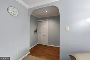 22 Alanbrooke Ct, Towson, MD 21204 - Photo 9